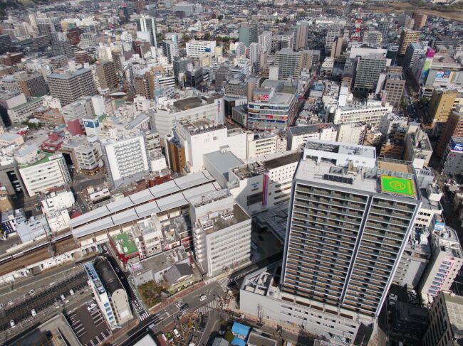 本厚木駅周辺のまちなみの写真