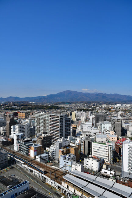 大山とまちなみの写真