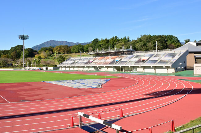 厚木市荻野運動公園の競技場の写真