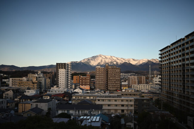 雪が積もった大山の写真