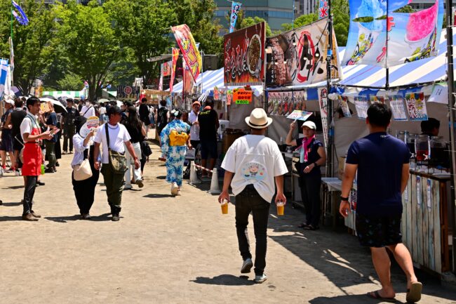 第79回あつぎ鮎まつりの市民出店村の写真