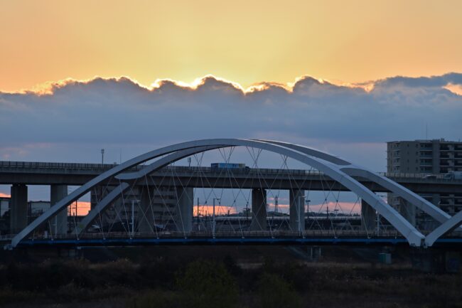 相模川三川合流点からの初日の出の写真