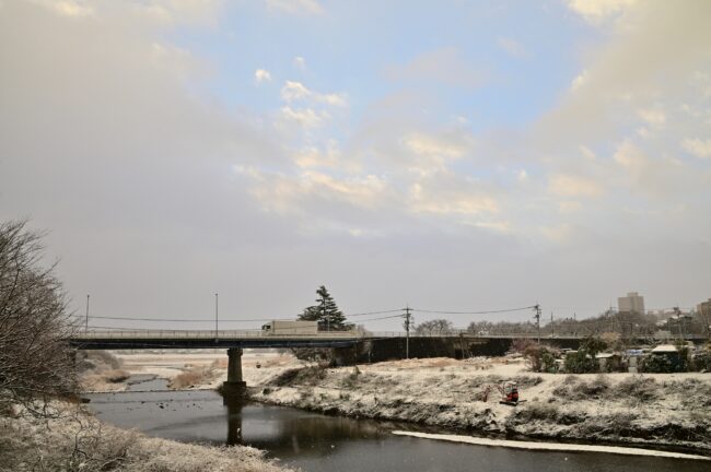 雪の小鮎川の写真