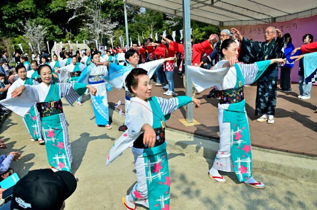 あつぎ飯山桜まつりの花音頭の写真