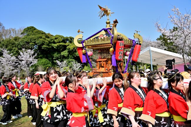 あつぎ飯山桜まつりのさくら輿の写真